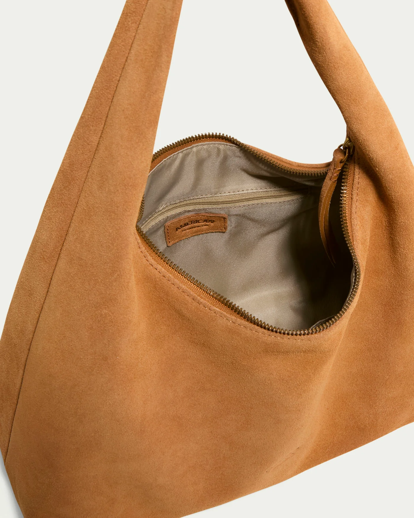 Adina Hobo - Image 13