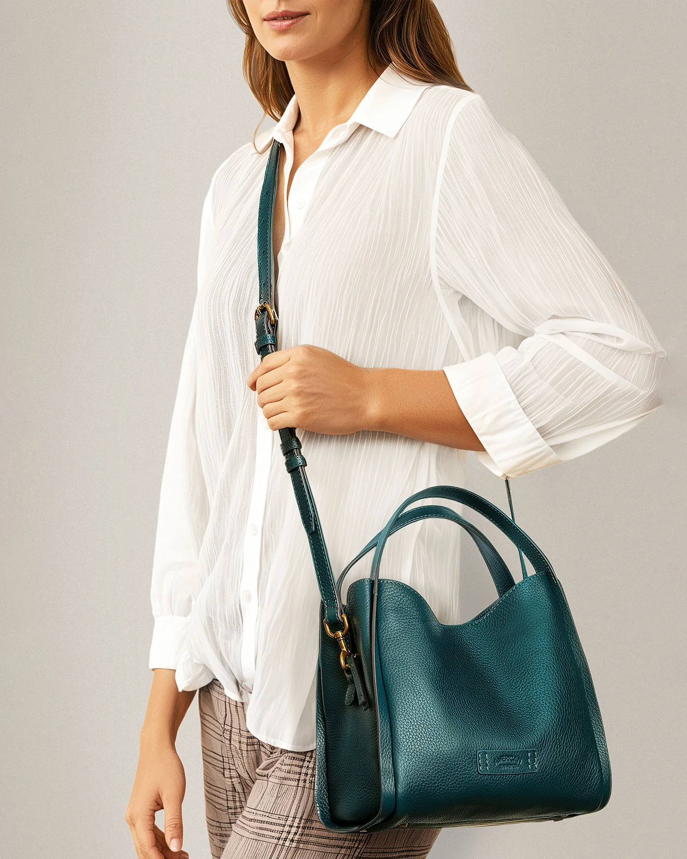 Auburn Convertible Crossbody with Leather Spray Set - Image 18