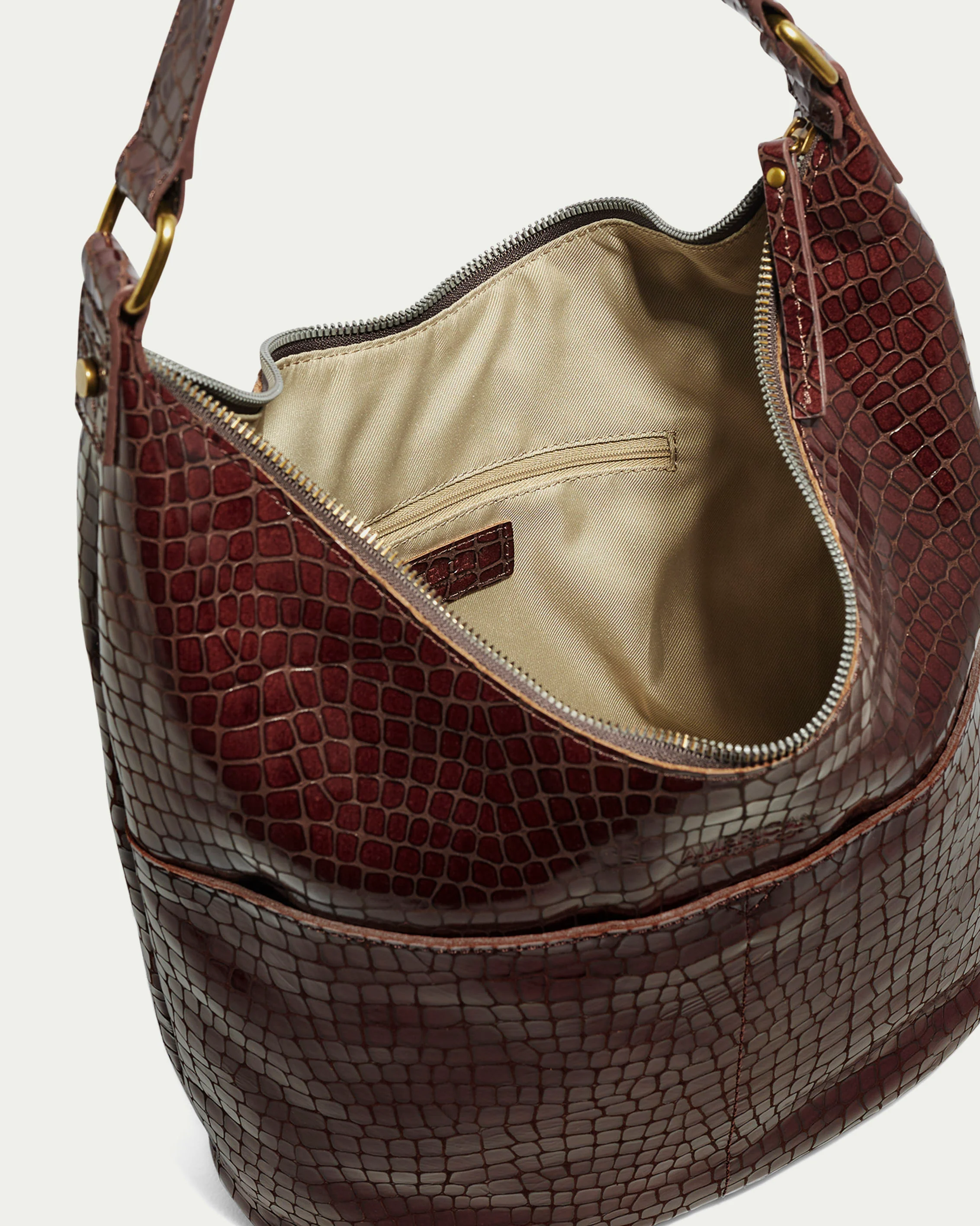 Carrie Hobo - Image 14