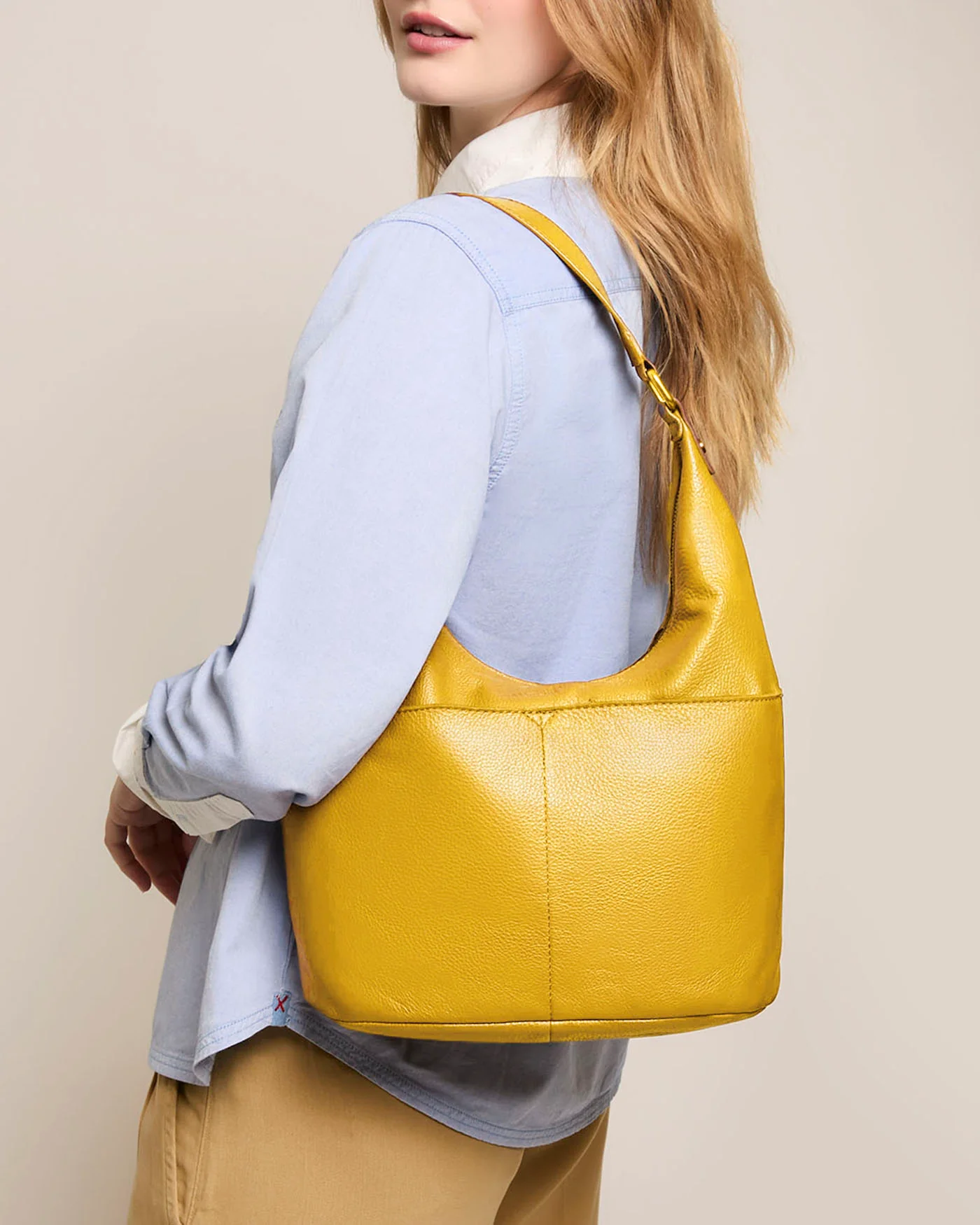 Carrie Hobo - Image 25