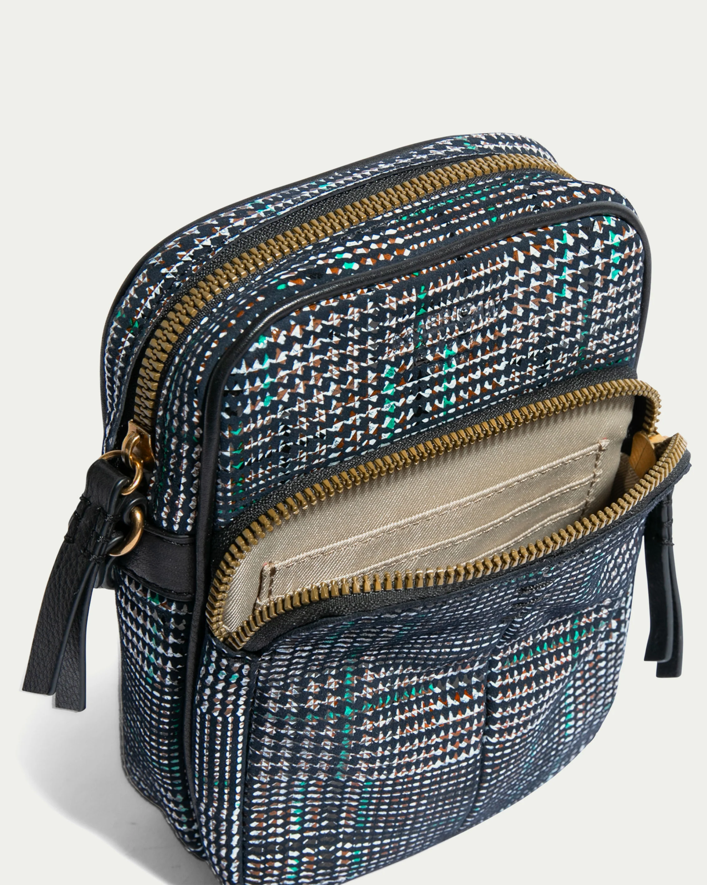 Cleveland Crossbody - Image 27