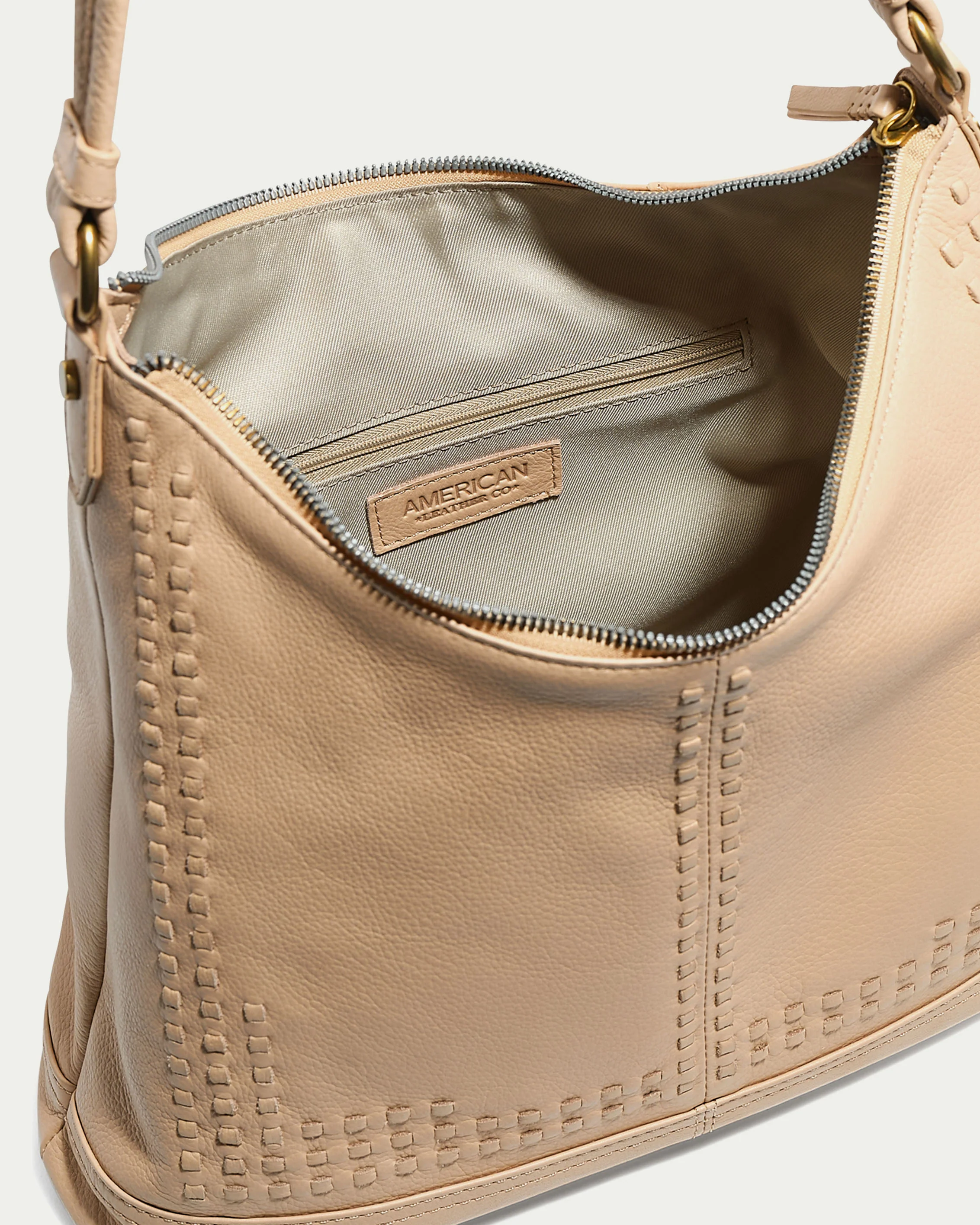 Evelyn Hobo - Image 4