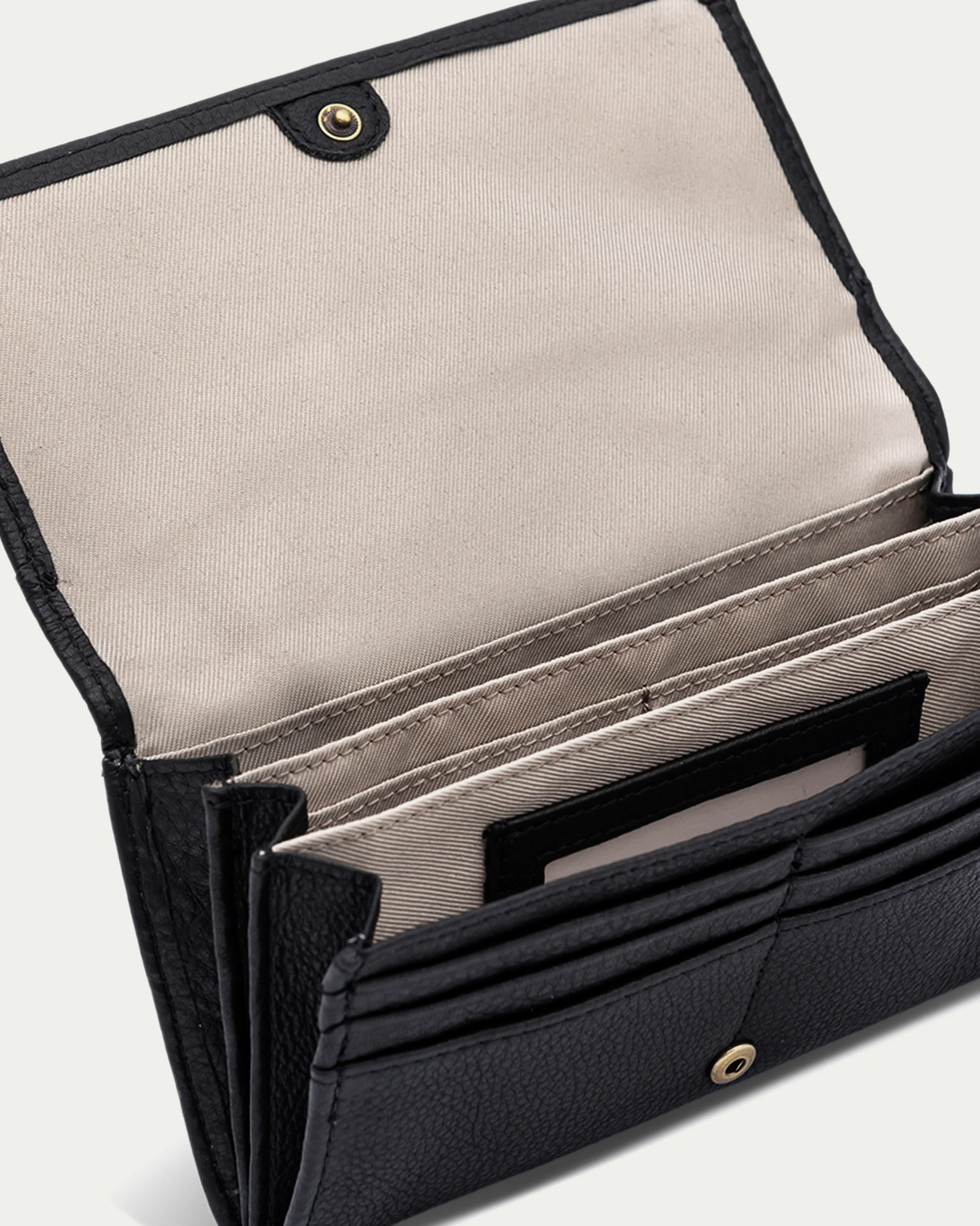 Hickory Bifold Wallet - Image 28