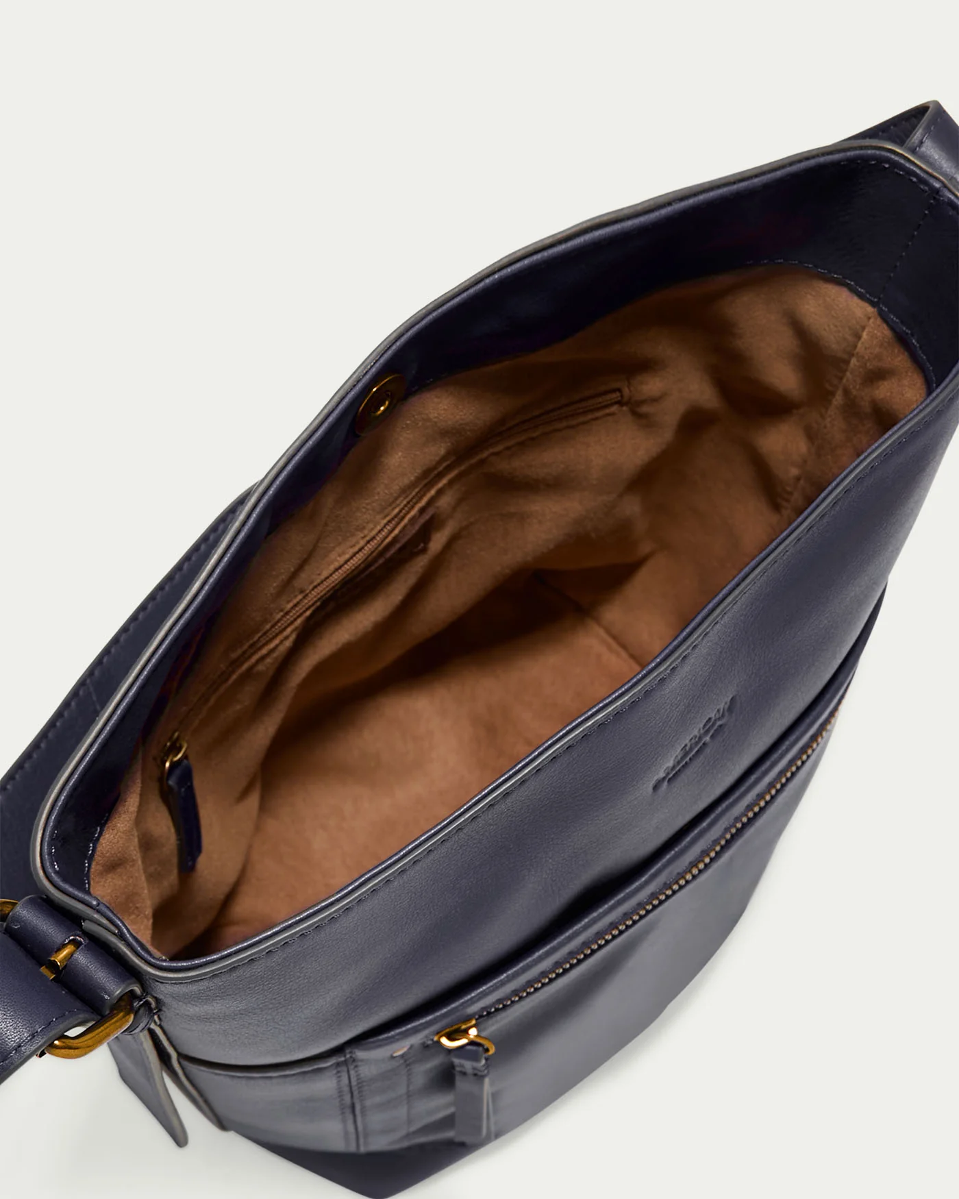 Jamestown Bucket Hobo - Image 11