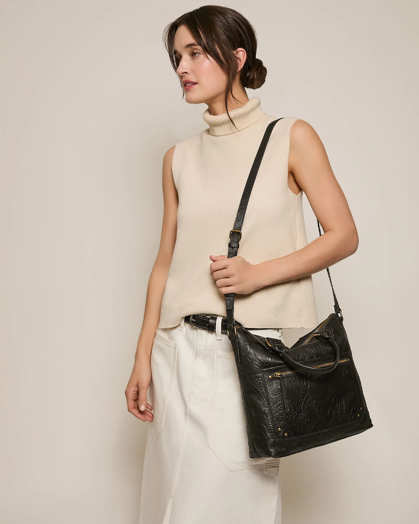 Jamestown Tote - Image 14