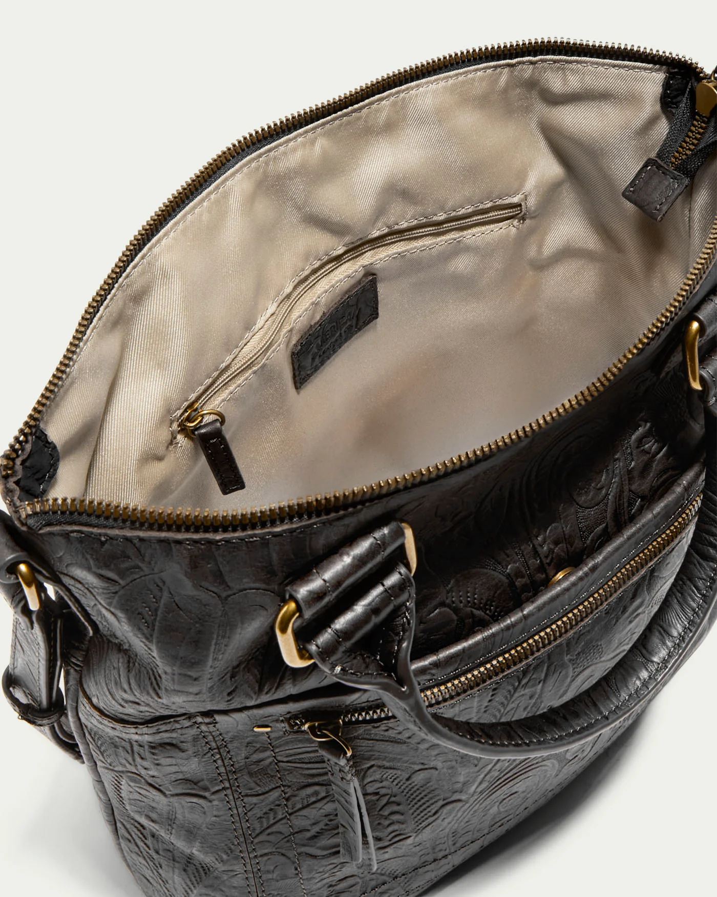 Jamestown Tote - Image 15