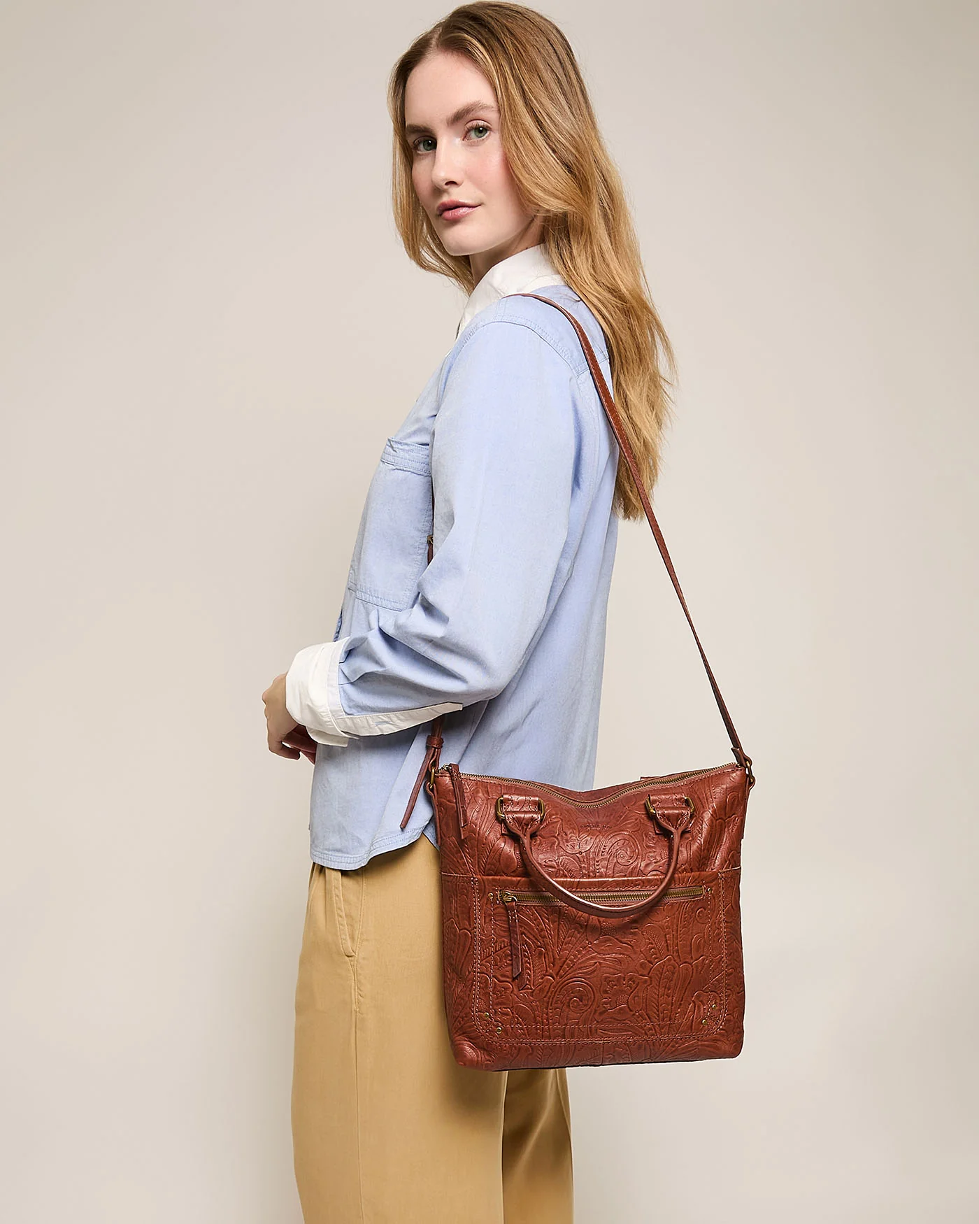 Jamestown Tote - Image 21
