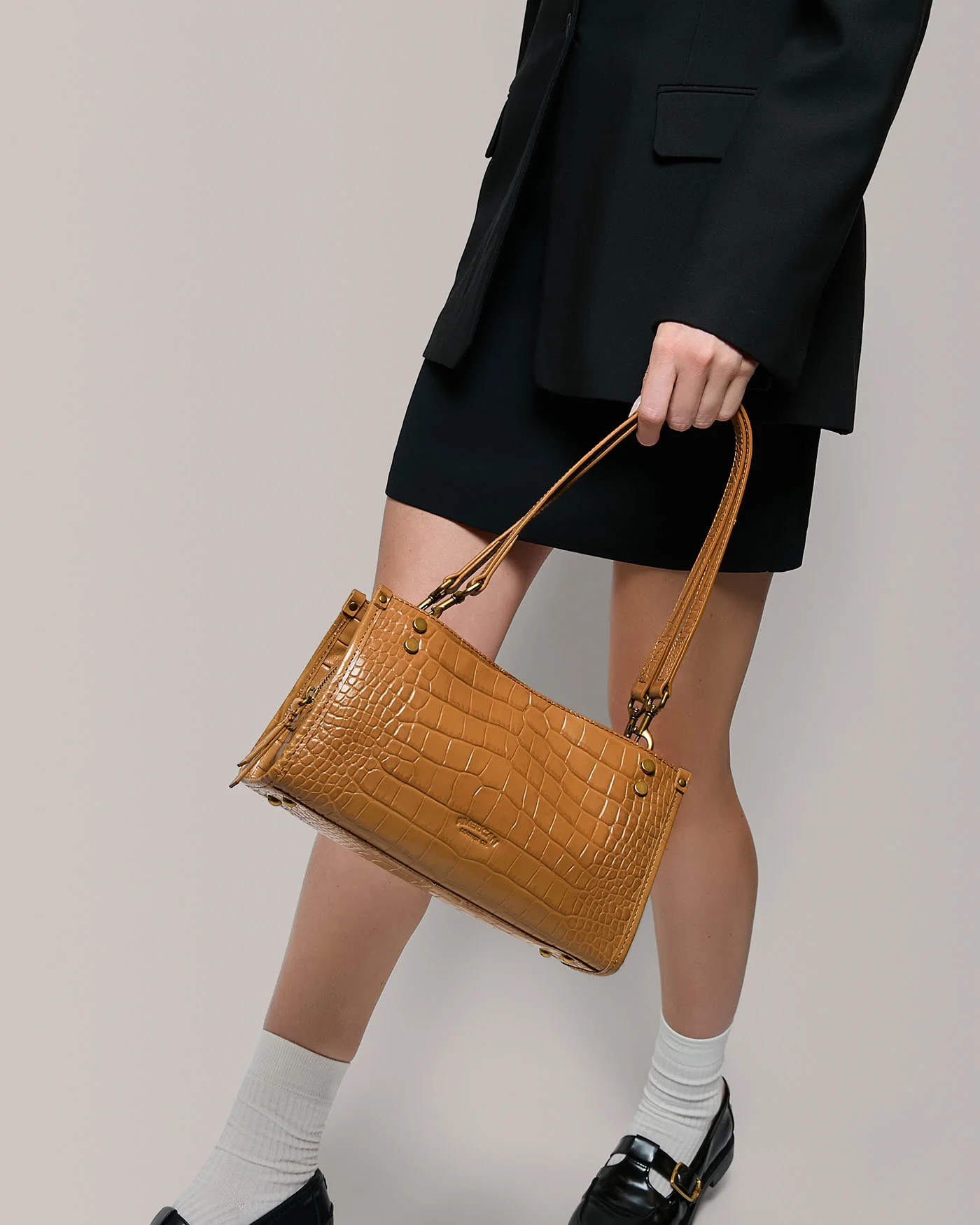 Lenox Triple Entry Shoulder - Image 23