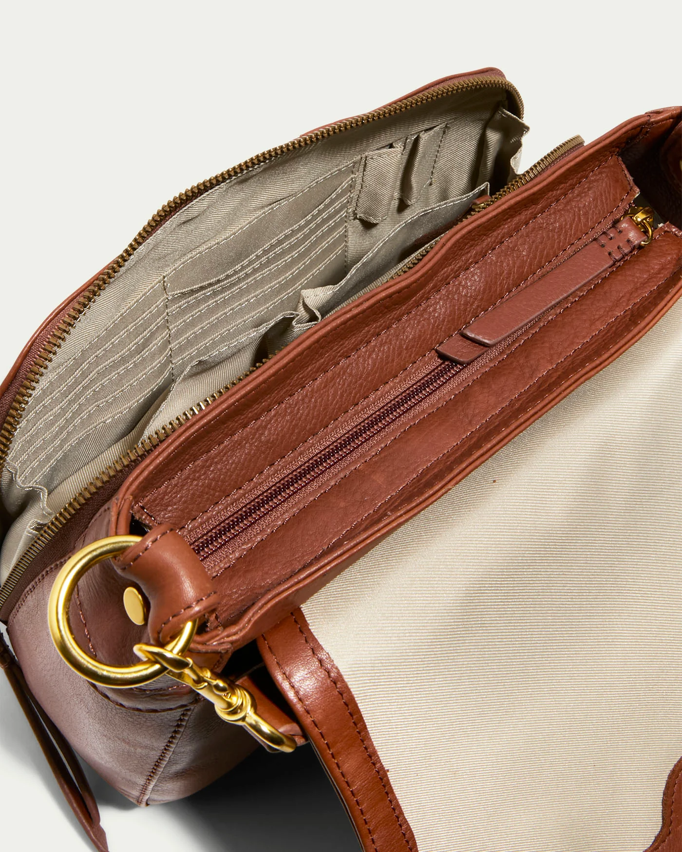 Marino Crossbody With 2 Straps - Image 21