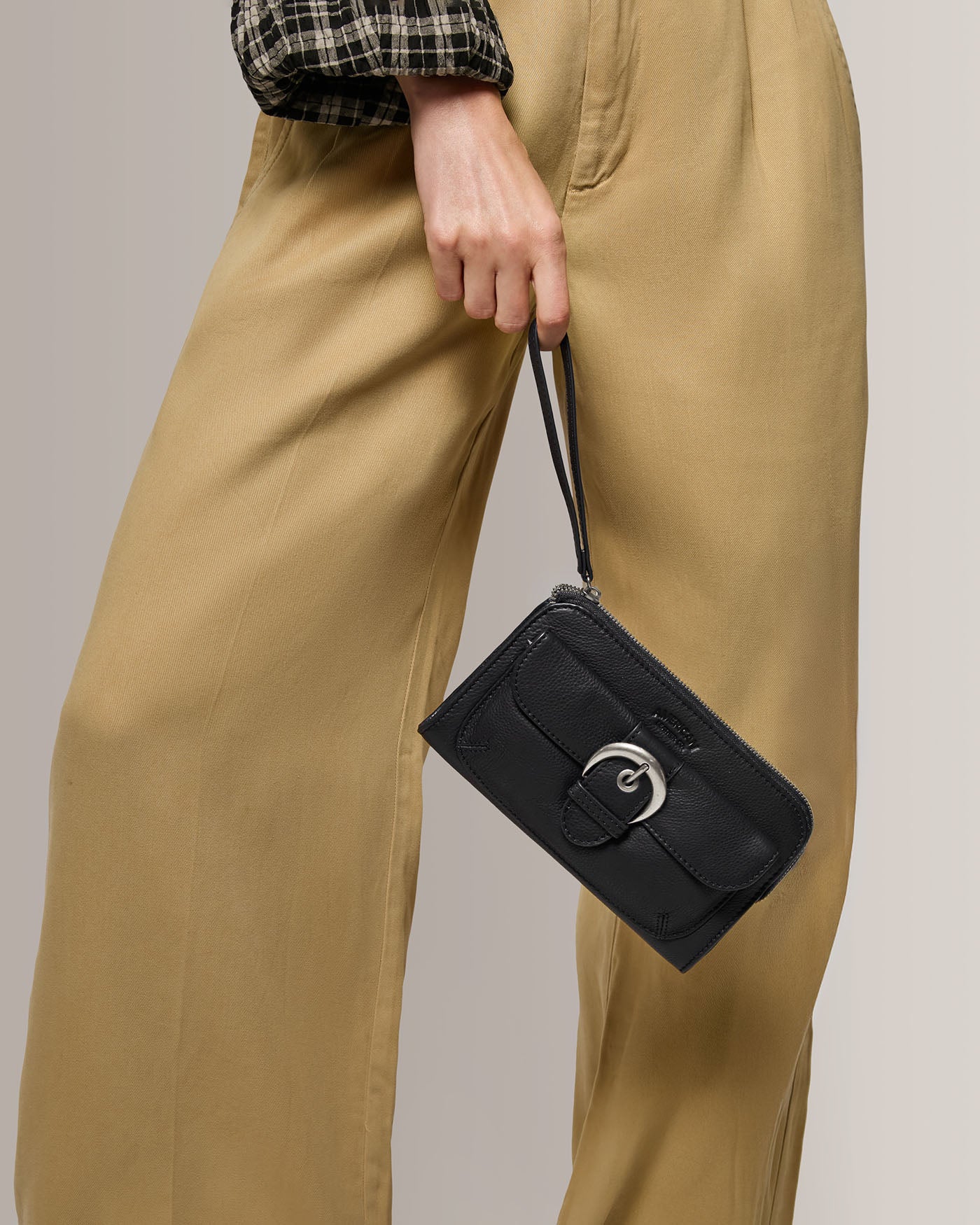 Wristlet Wallet with RFID - Image 18